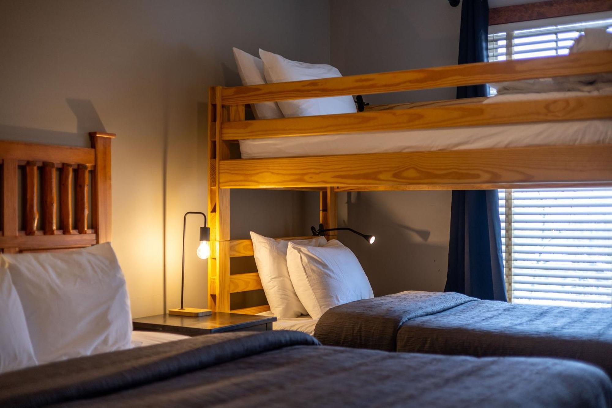 Snow Creek Lodge By Fernie Central Reservations Exteriör bild