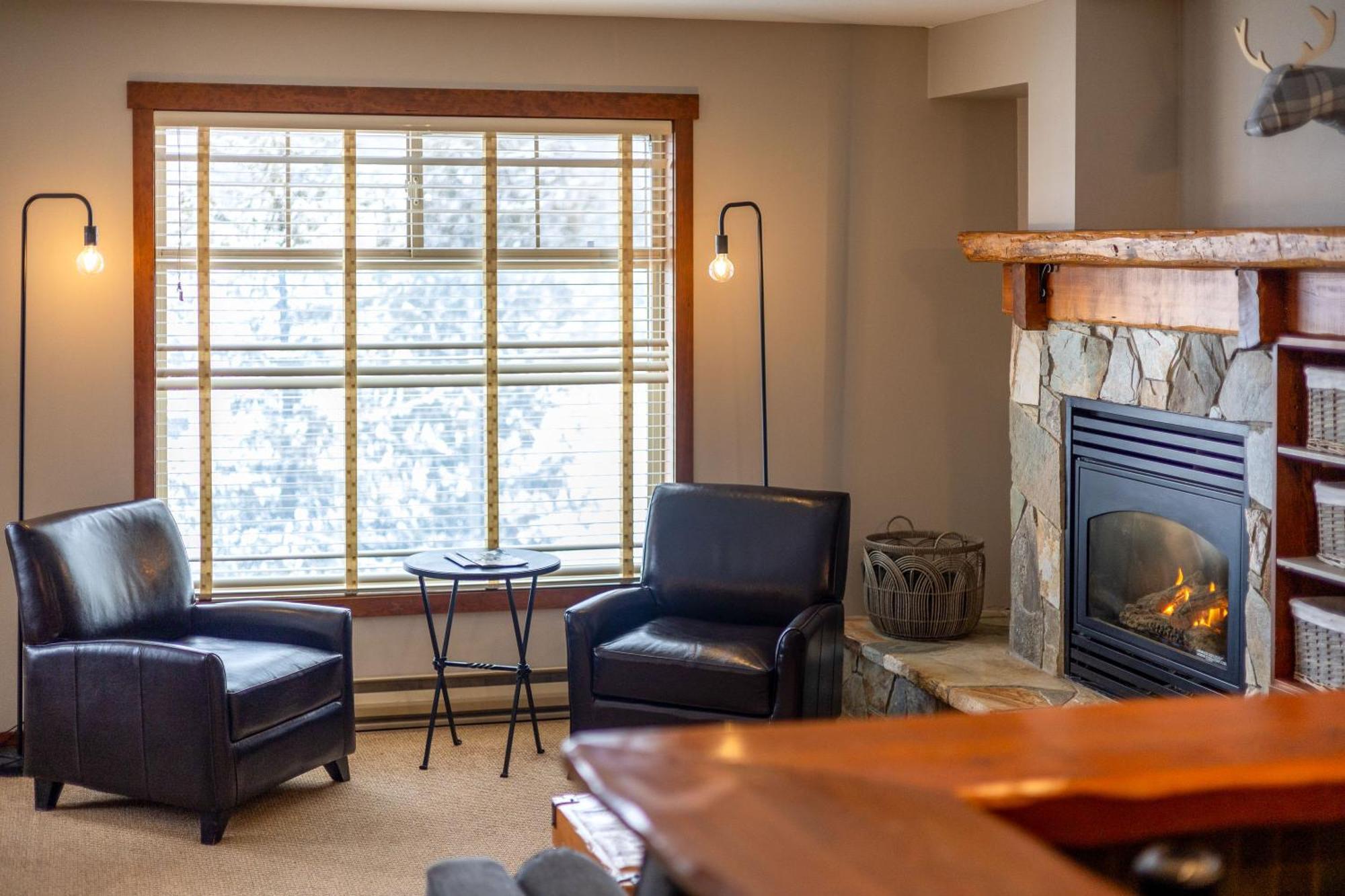 Snow Creek Lodge By Fernie Central Reservations Exteriör bild