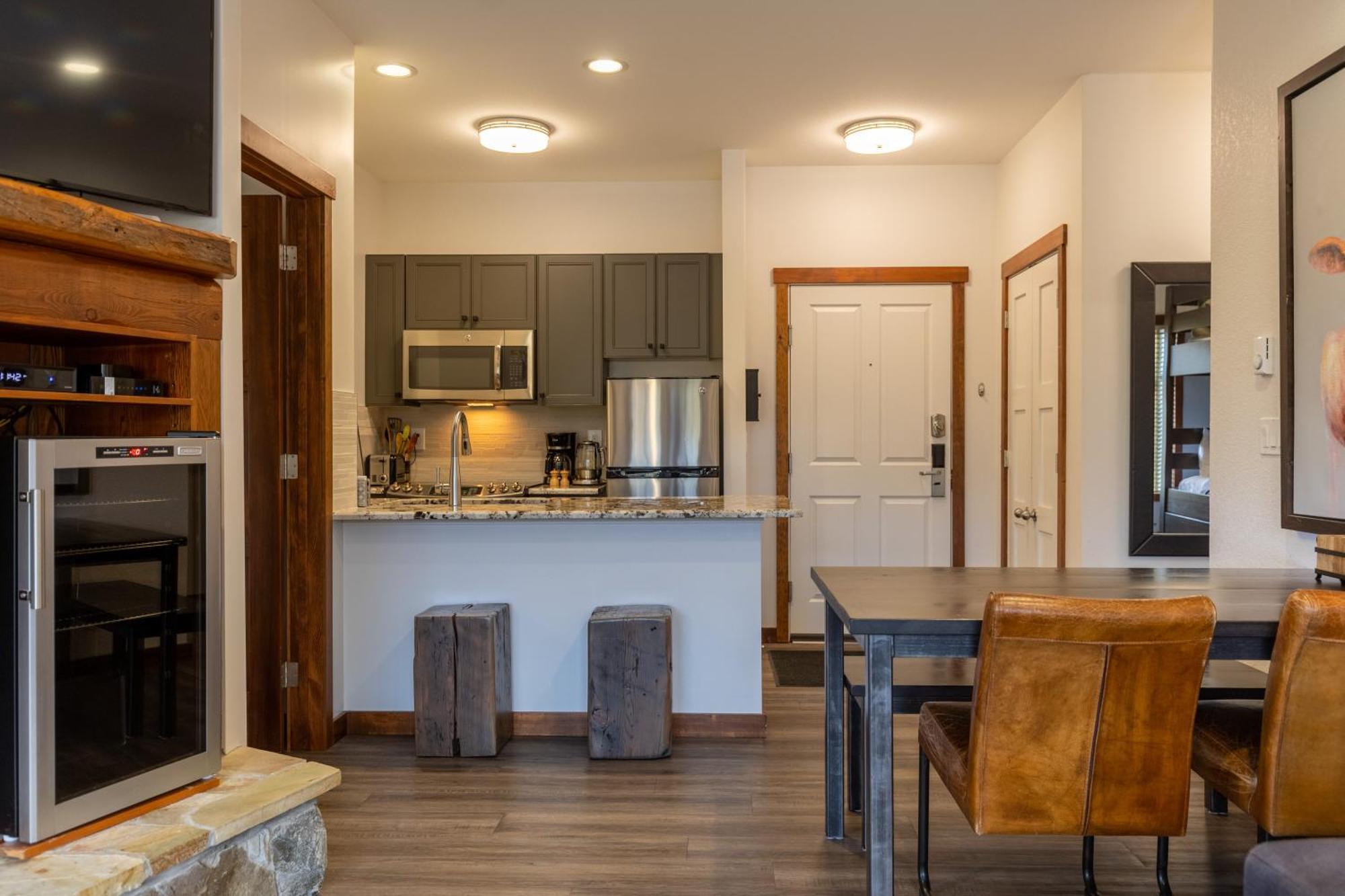 Snow Creek Lodge By Fernie Central Reservations Exteriör bild