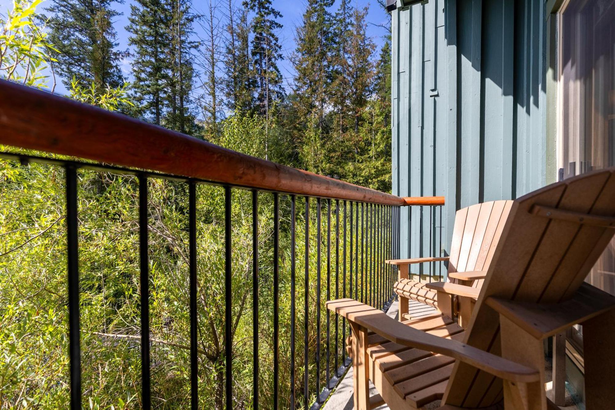 Snow Creek Lodge By Fernie Central Reservations Exteriör bild