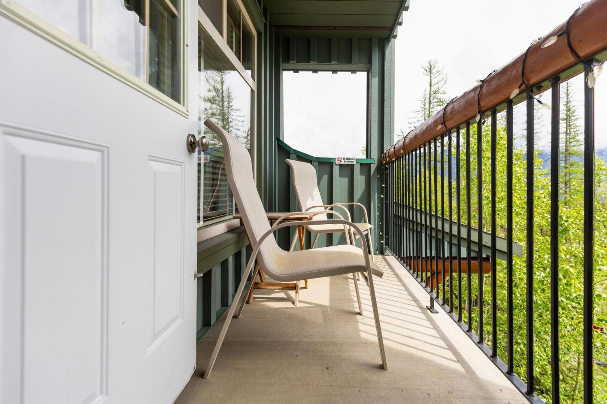 Snow Creek Lodge By Fernie Central Reservations Exteriör bild